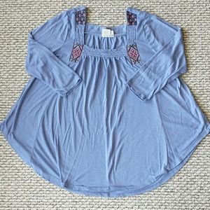 Mudd Flowy Quarter Sleeve Top